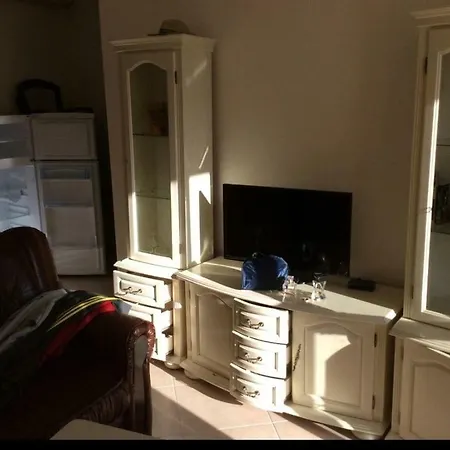 Apartments 公寓